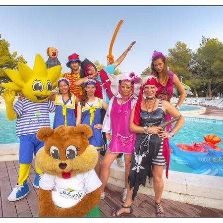 Happy Camp Mobile Homes In Amadria Park Camping Campsite Sibenik